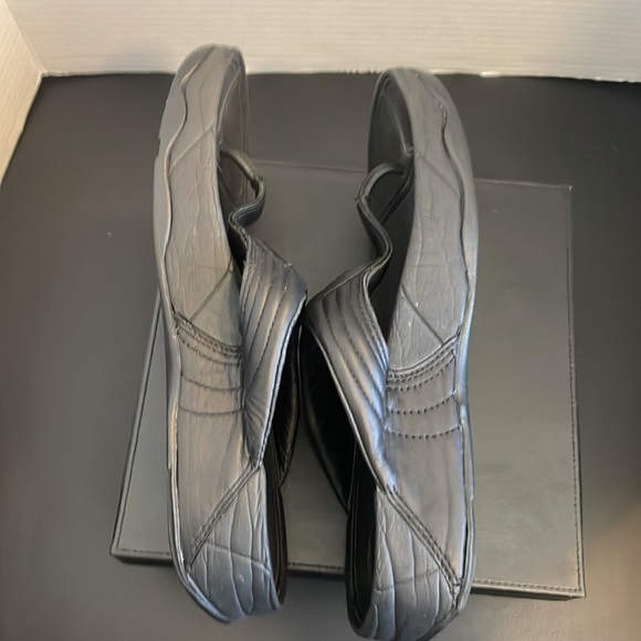 Fitflops all black leather in size 8 great study support for walking. - Picture 4 of 4